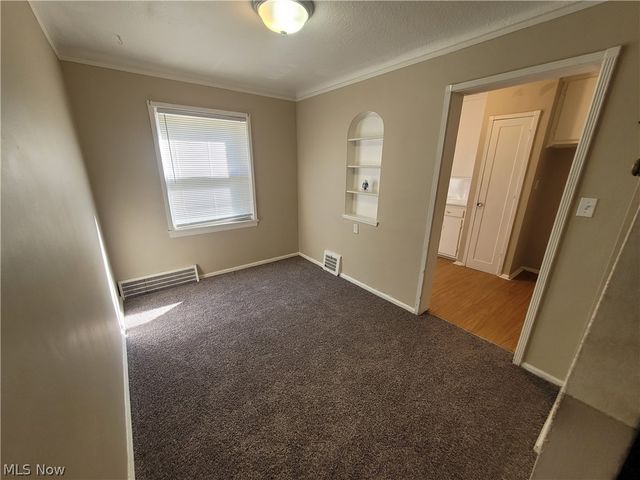 255 E 250th Street, Euclid, OH 44132