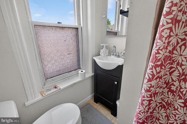 155 WASHINGTON AVE, Phoenixville, PA 19460
