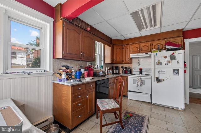 155 WASHINGTON AVE, Phoenixville, PA 19460