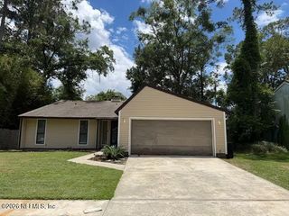 6828 CORALBERRY Lane S, Jacksonville, FL 32244