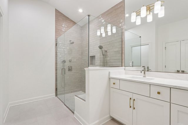 0S360 Kellar Square, Geneva, IL 60134