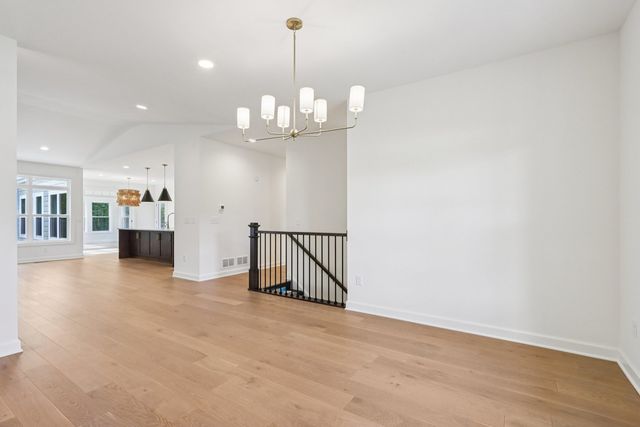 0S360 Kellar Square, Geneva, IL 60134