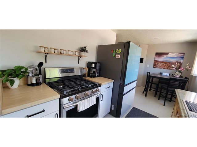 8246 Manitou Springs Rd, Blanca, CO 81123