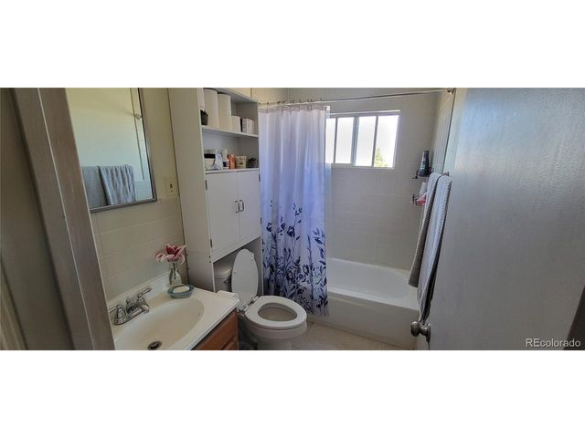 8246 Manitou Springs Rd, Blanca, CO 81123