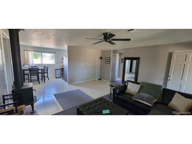 8246 Manitou Springs Rd, Blanca, CO 81123