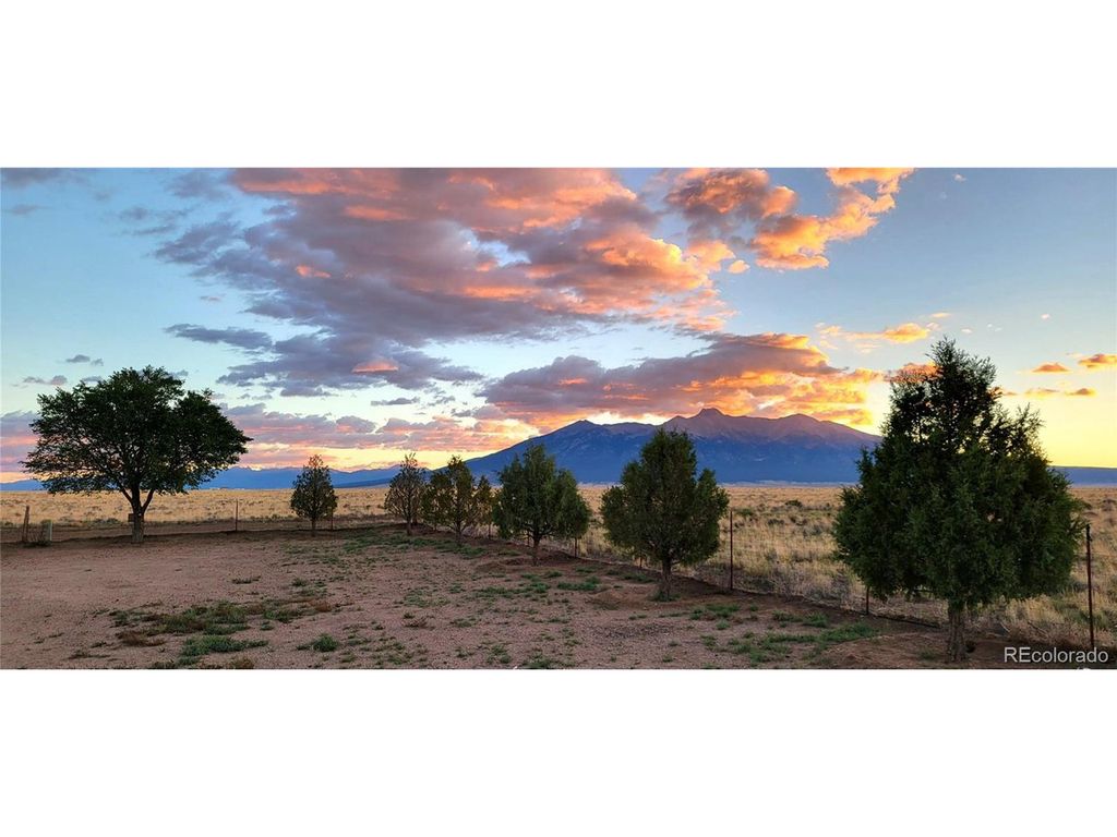 8246 Manitou Springs Rd, Blanca, CO 81123