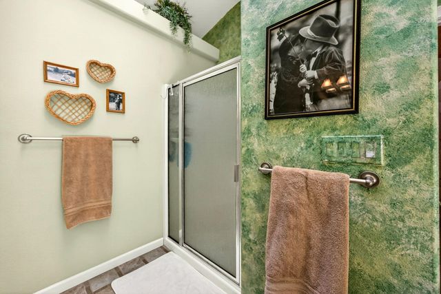 221 Lauer Way, Grants Pass, OR 97526