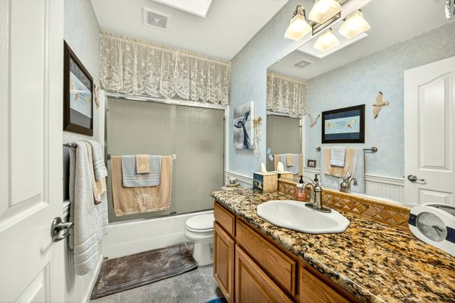 221 Lauer Way, Grants Pass, OR 97526