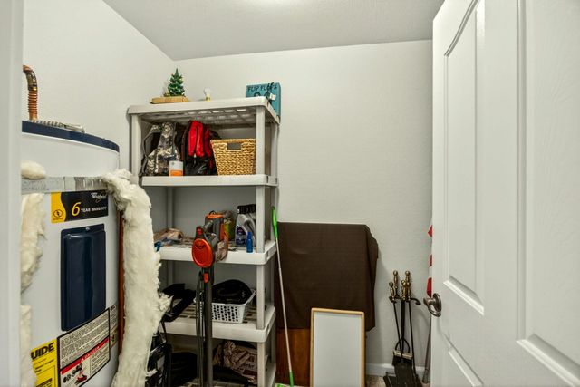 221 Lauer Way, Grants Pass, OR 97526