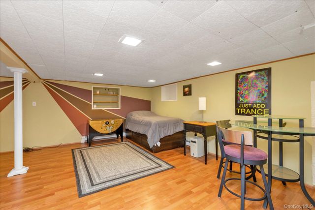 117 Avenue B, West Babylon, NY 11704