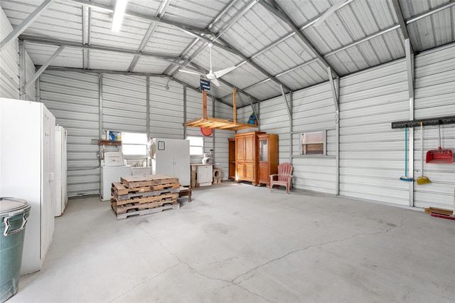 7150 SE 147 AVE 2, Morriston, FL 32668