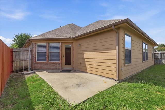 506 Hackberry Drive, Fate, TX 75087