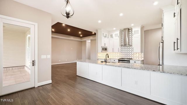 563 Pleasant Valley Road, Jonesborough, TN 37659