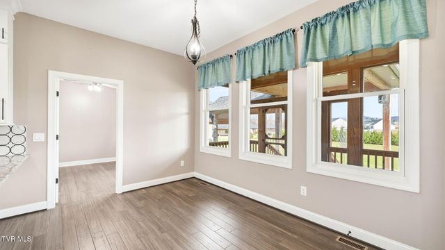 563 Pleasant Valley Road, Jonesborough, TN 37659