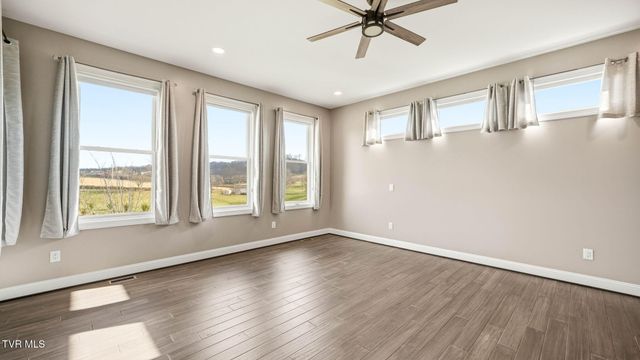 563 Pleasant Valley Road, Jonesborough, TN 37659