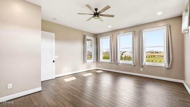 563 Pleasant Valley Road, Jonesborough, TN 37659