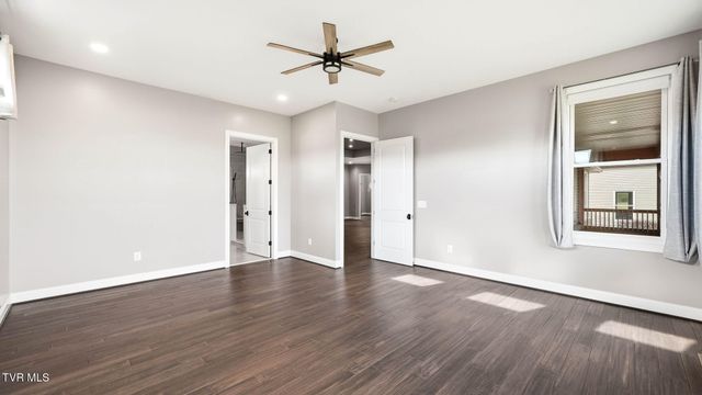 563 Pleasant Valley Road, Jonesborough, TN 37659