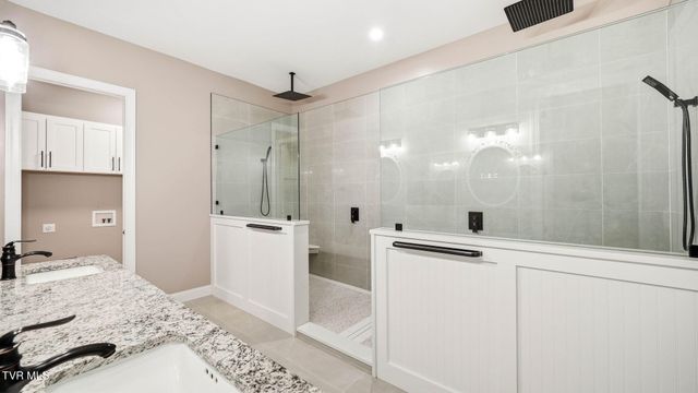 563 Pleasant Valley Road, Jonesborough, TN 37659