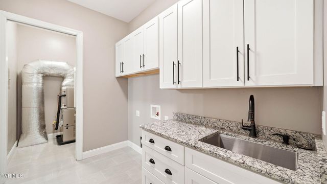 563 Pleasant Valley Road, Jonesborough, TN 37659