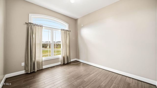 563 Pleasant Valley Road, Jonesborough, TN 37659