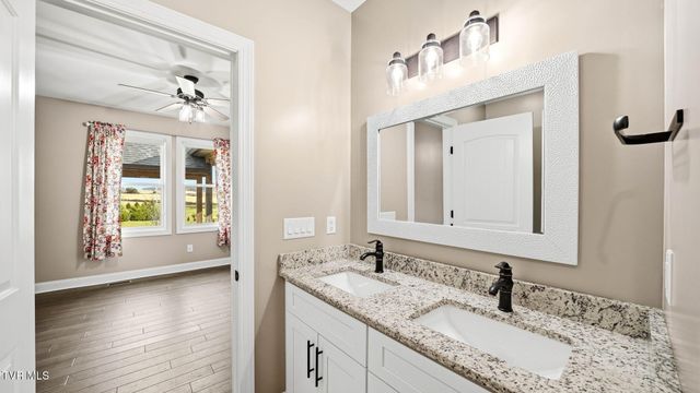 563 Pleasant Valley Road, Jonesborough, TN 37659