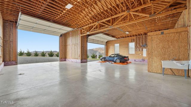 563 Pleasant Valley Road, Jonesborough, TN 37659