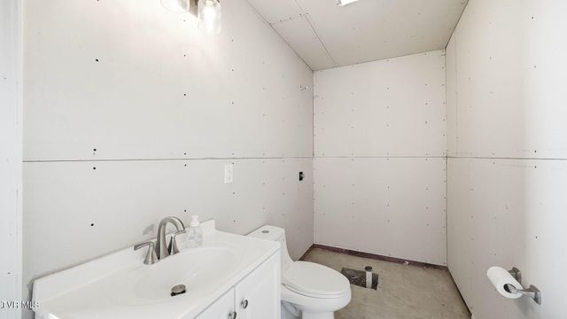 563 Pleasant Valley Road, Jonesborough, TN 37659