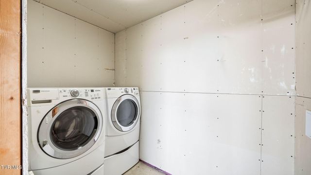 563 Pleasant Valley Road, Jonesborough, TN 37659