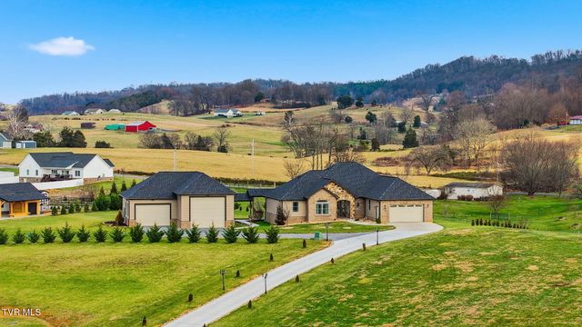 563 Pleasant Valley Road, Jonesborough, TN 37659