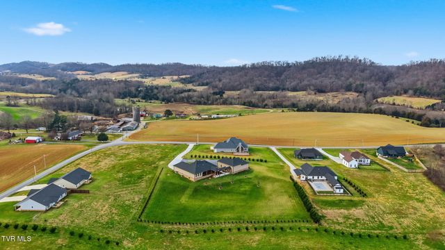 563 Pleasant Valley Road, Jonesborough, TN 37659