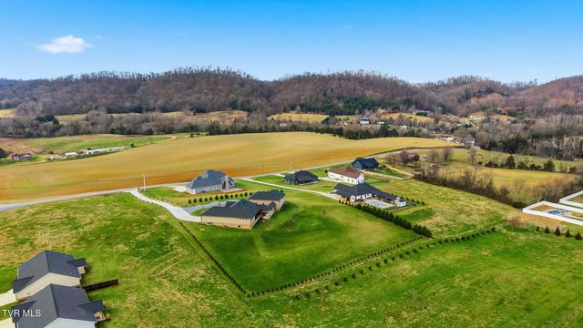 563 Pleasant Valley Road, Jonesborough, TN 37659