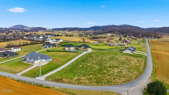 563 Pleasant Valley Road, Jonesborough, TN 37659