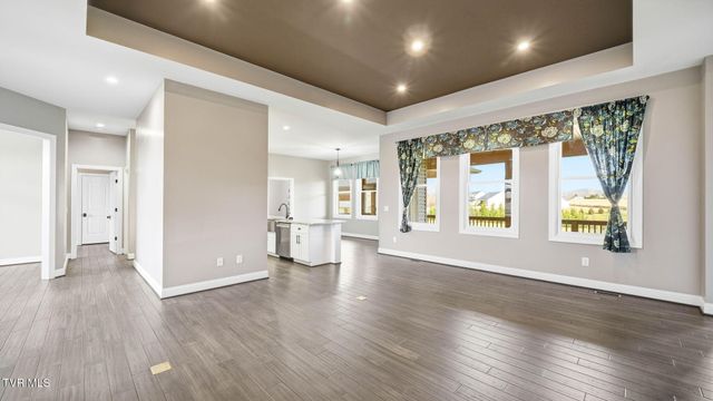 563 Pleasant Valley Road, Jonesborough, TN 37659