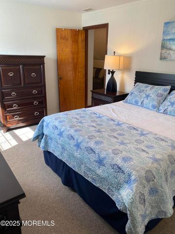 19 Diane Lane, Ortley Beach, NJ 08751