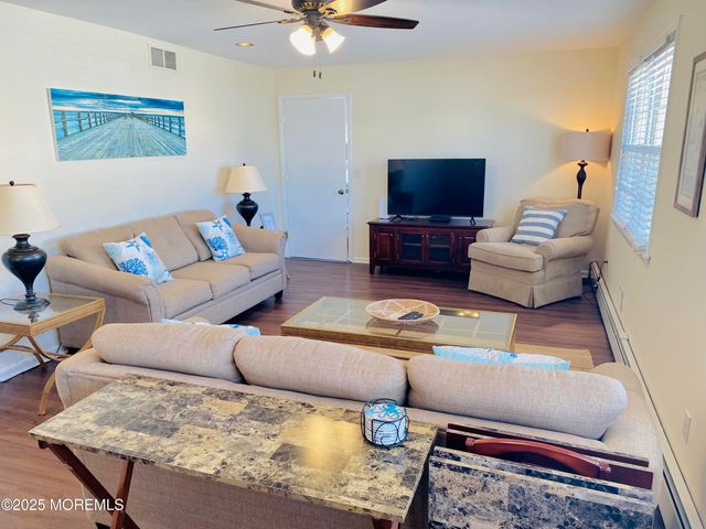 19 Diane Lane, Ortley Beach, NJ 08751