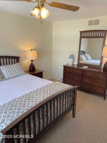 19 Diane Lane, Ortley Beach, NJ 08751