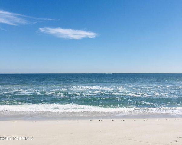 19 Diane Lane, Ortley Beach, NJ 08751