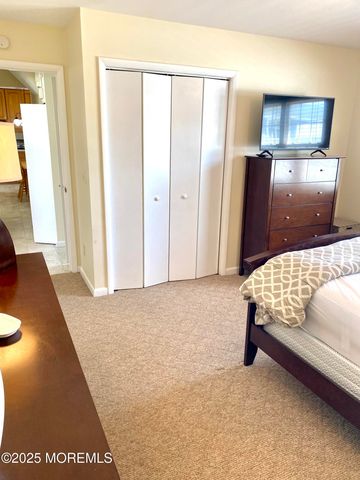 19 Diane Lane, Ortley Beach, NJ 08751
