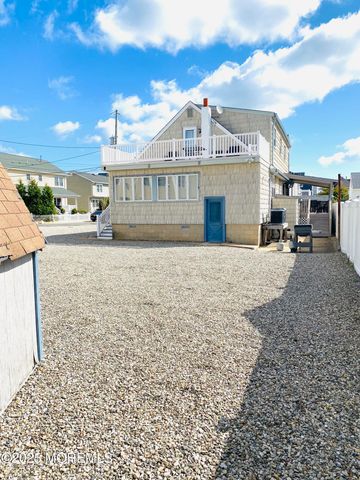 19 Diane Lane, Ortley Beach, NJ 08751