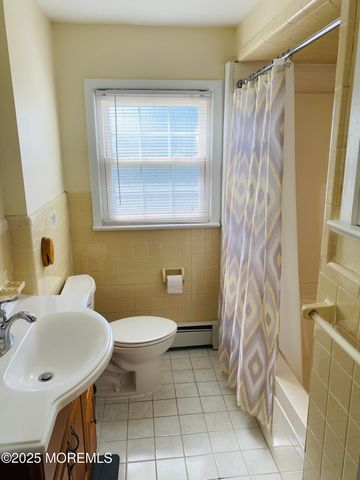 19 Diane Lane, Ortley Beach, NJ 08751