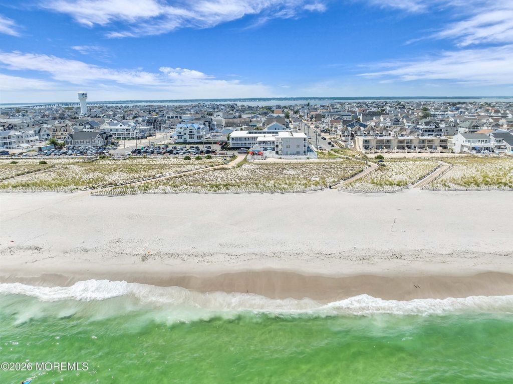 19 Diane Lane, Ortley Beach, NJ 08751