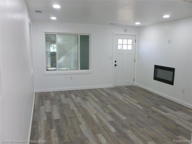 2908 Douglas Avenue, Flint, MI 48506