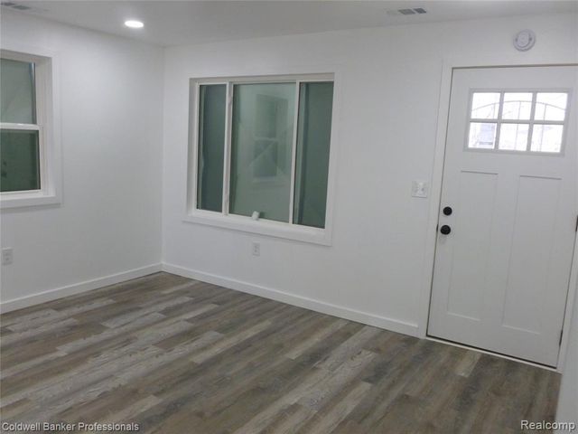 2908 Douglas Avenue, Flint, MI 48506