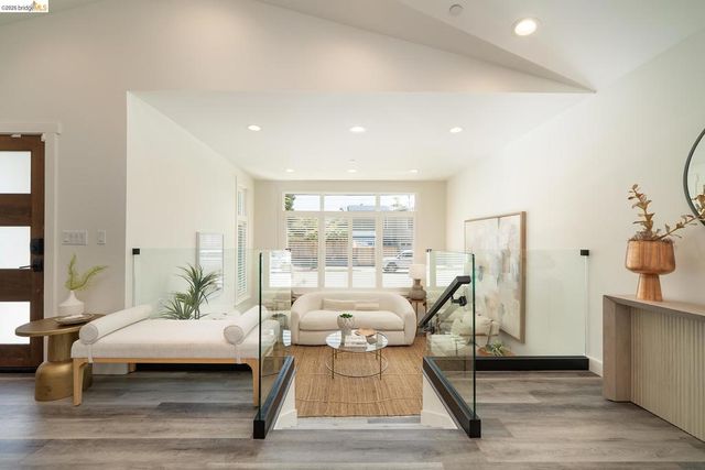 1470 Cornell Ave, Berkeley, CA 94702