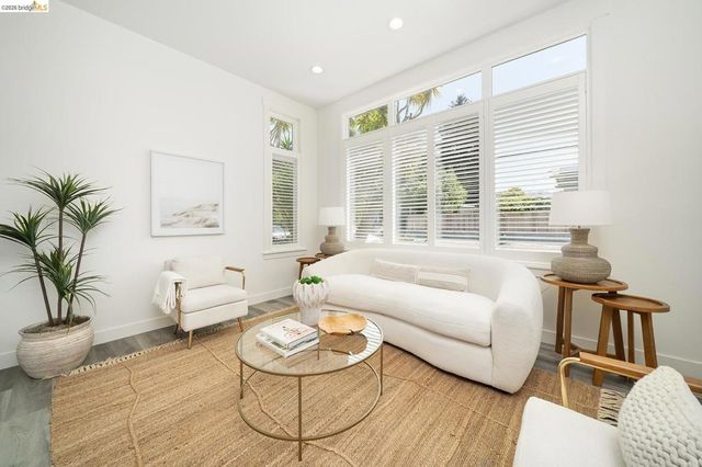 1470 Cornell Ave, Berkeley, CA 94702