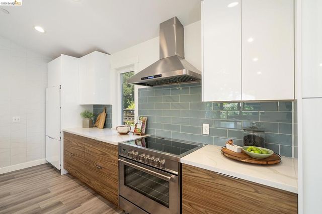 1470 Cornell Ave, Berkeley, CA 94702
