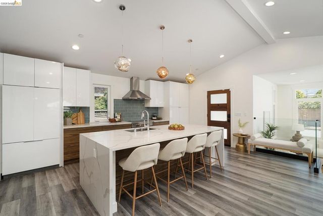 1470 Cornell Ave, Berkeley, CA 94702