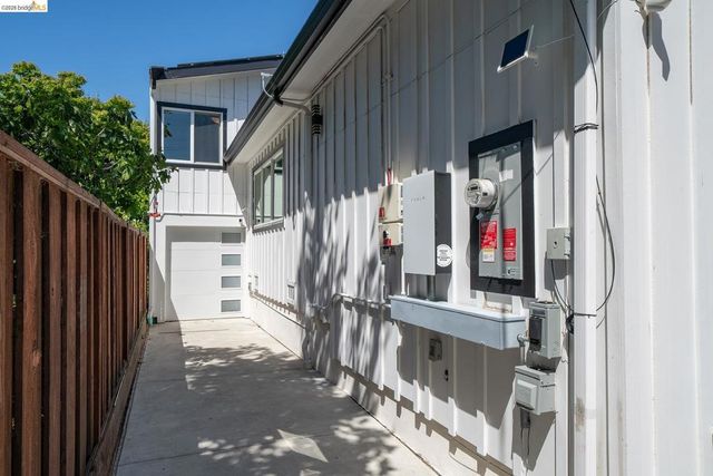 1470 Cornell Ave, Berkeley, CA 94702