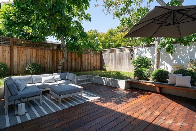 1470 Cornell Ave, Berkeley, CA 94702