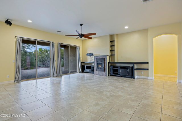 12561 N Wind Runner Parkway, Marana, AZ 85658